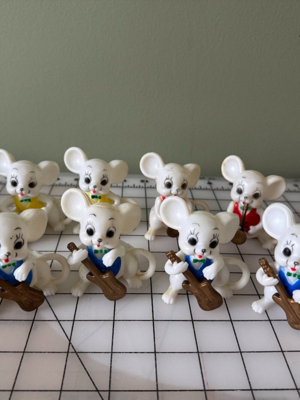 Vintage Christmas Mouse Light Covers Set 11 Retro Blow Mold Mice Band